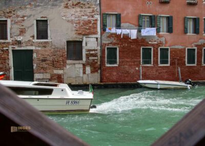 Santa Maria Assunta dei Gesuiti und das Ex-Convent in Venedig 32 kaffeepause am rio dei gesuiti in venedig 9662