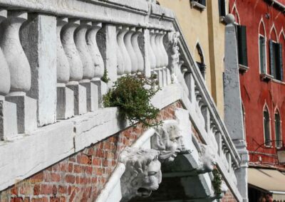ponte delle guglie am canale cannaregio in venedig 3261