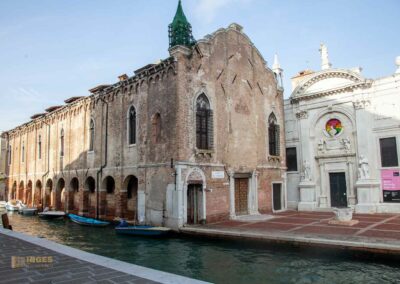Vom Fondamente Nove zur Kirche Madonna dell' Orto in Venedig 25 scuola vecchia della misericordia venedig 0051