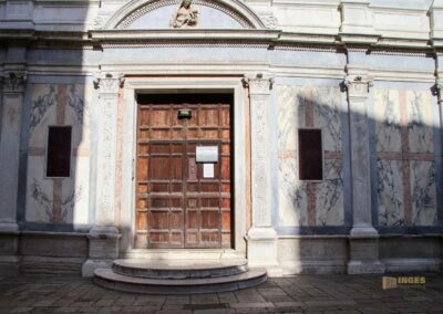 aussenansicht kirche santa maria dei miracoli venedig 2852