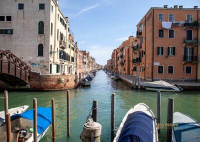 Im Viertel Sacca di San Girolamo in Venedig unterwegs 11 blick in den rio de san girolamo in venedig 0453