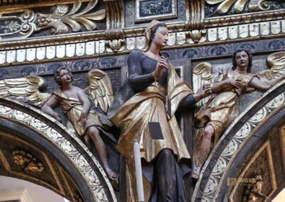 figuren arkaden kirche maria del carmini venedig_0655