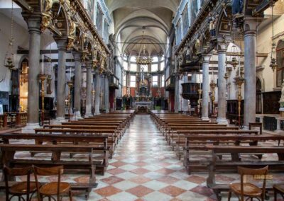 Mein Bummel durch den Sestiere Dorsoduro (Mitte) in Venedig 25 innenansicht kirche santa maria dei carmini vendig_0465