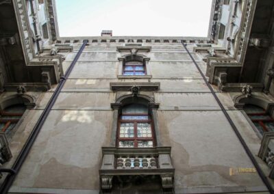 Im Palazzo Ca' Rezzonico in Venedig 152 innenhof palazzo ca rezzonico venedig_9565