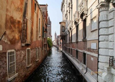 Im Palazzo Ca' Rezzonico in Venedig 9 rio de san barnaba venedig_9657