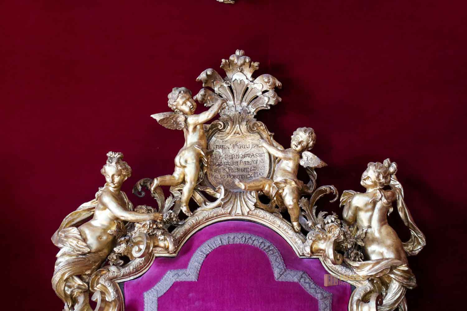 thron im thronsaal palazzo ca rezzonico venedig_9113 thron im thronsaal palazzo ca rezzonico venedig 9113