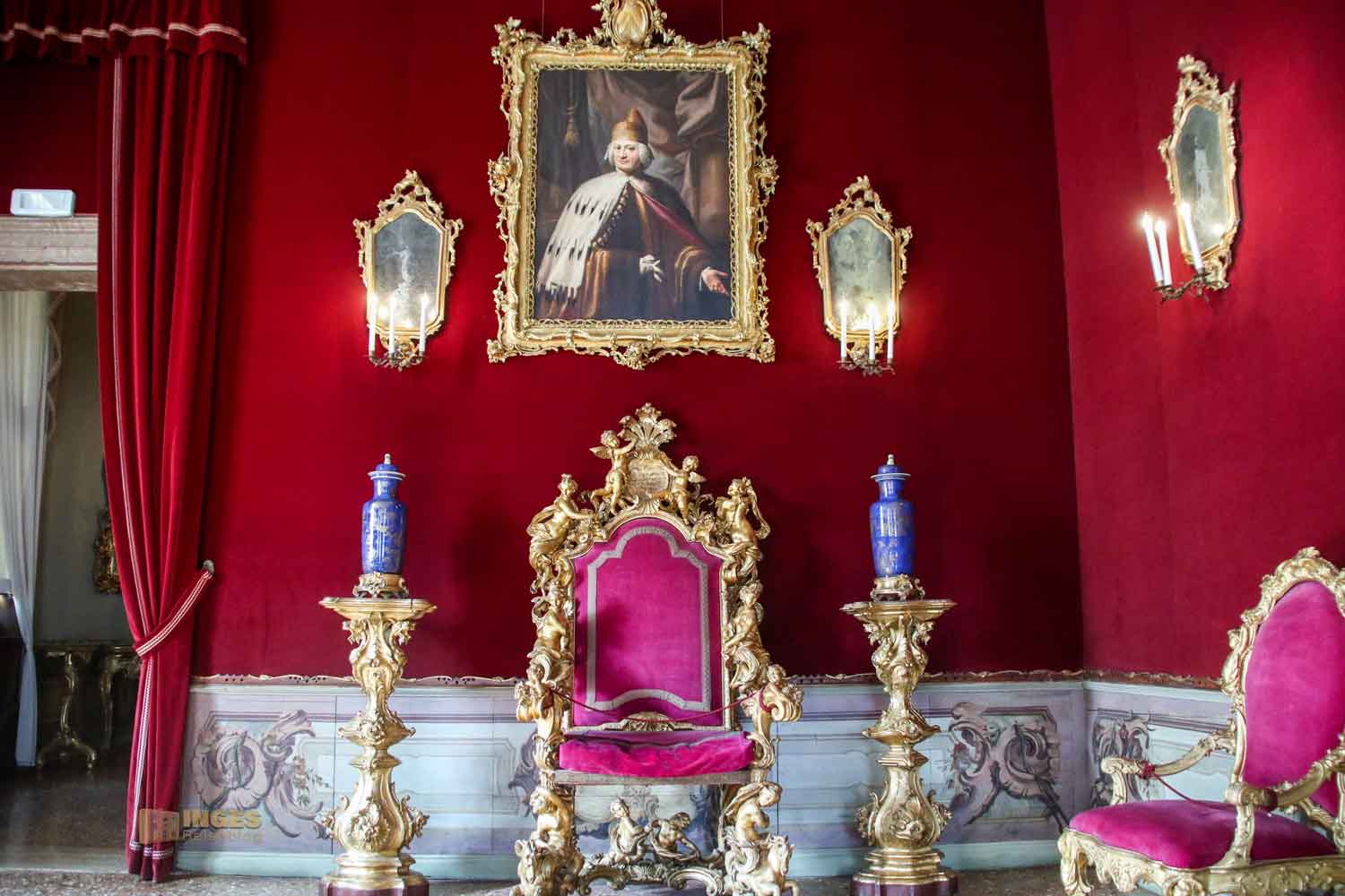thron im thronsaal palazzo ca rezzonico venedig_9119 thron im thronsaal palazzo ca rezzonico venedig 9119
