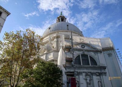 aussenansicht basilika santa maria della salute venedig_0528
