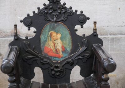 In der Basilika San Pietro di Castello in Venedig 79 bischofstuehle basilika san pietro di castello venedig_3831