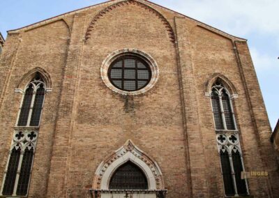 Am Fondamenta delle Zattere in Venedig entlang bis zur Salute 70 ex-chiesa san gregorio venedig_4640