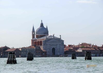 Am Fondamenta delle Zattere in Venedig entlang bis zur Salute 31 kirche il redentore venedig_0591