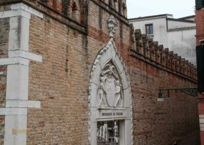 Mein Bummel durch den Sestiere Dorsoduro (Mitte) in Venedig 77 palazzo ca foscari venedig_5912
