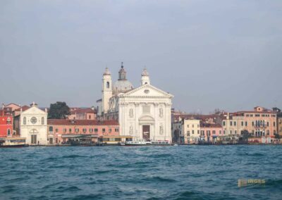 Am Fondamenta delle Zattere in Venedig entlang bis zur Salute 23 santa maria della visitazione und santa maria del rosario venedig_2753