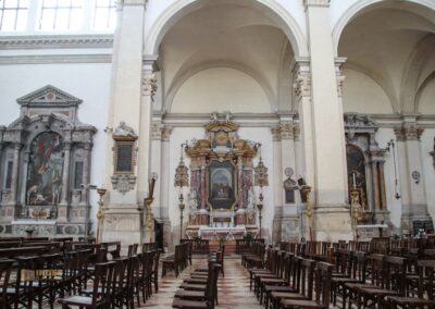 In der Basilika San Pietro di Castello in Venedig 62 seitenaltaere basilika san pietro di castello venedig_3883