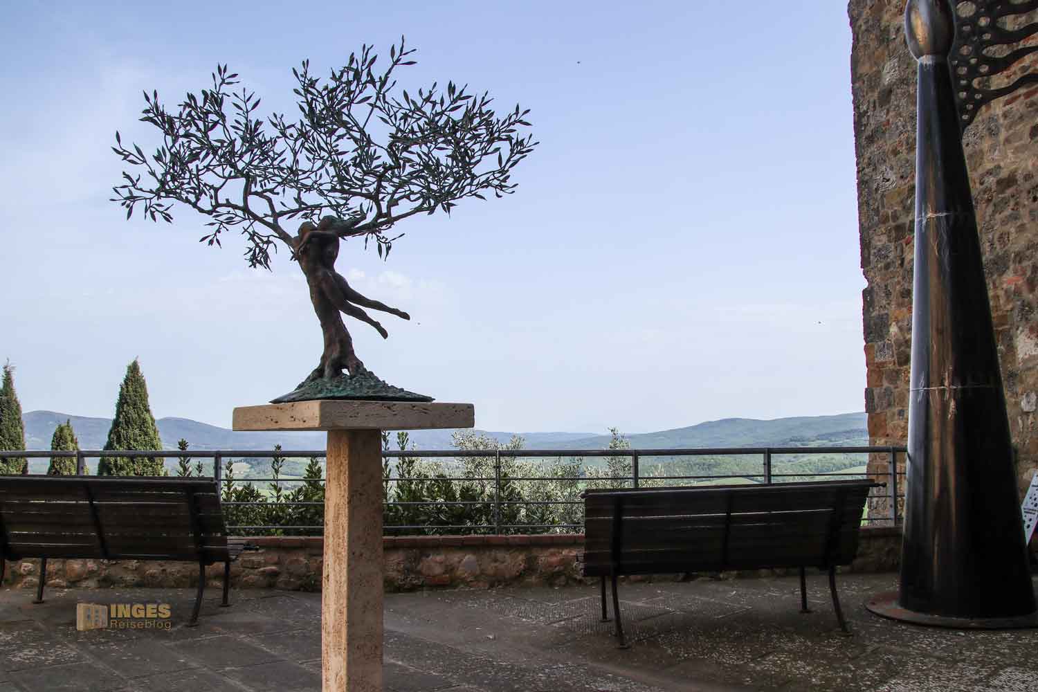 bronzeskulptur eine suesse ewige umarmung casole d'elsa_6211 bronzeskulptur eine suesse ewige umarmung casole delsa 6211