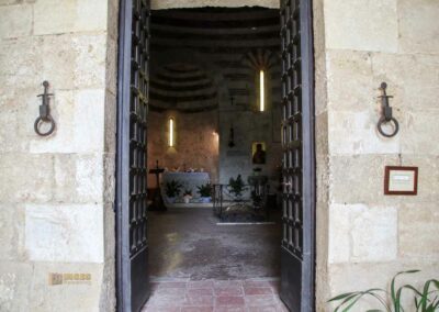 Die Einsiedelei von Montesiepi in der Toskana 10 einsiedelei montesiepi rotunda innen_6175
