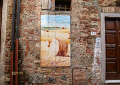 Ein Bummel durch Casole d'Elsa in der Toskana 29 kachelkunst in casole d'elsa toskana_6320