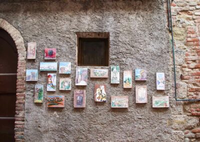 Ein Bummel durch Casole d'Elsa in der Toskana 30 kachelkunst in casole d'elsa toskana_6322