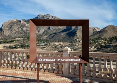 ausblicke auf umliegende berge von busot_0016