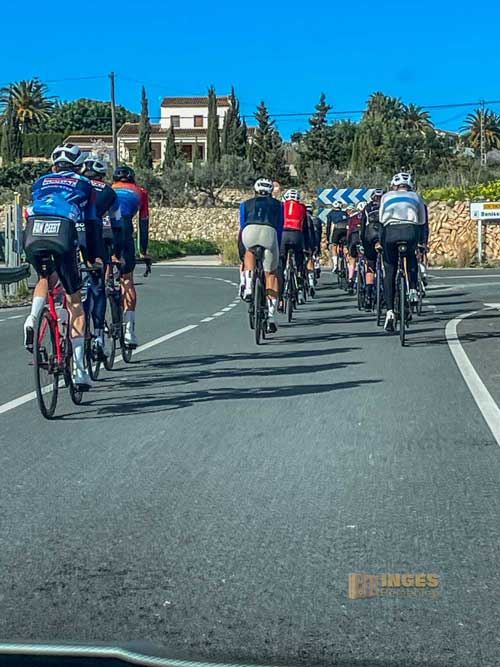 radfahrer auf dem weg nach benissa 0460 1