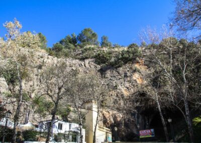 hoehle las calaveras_4638