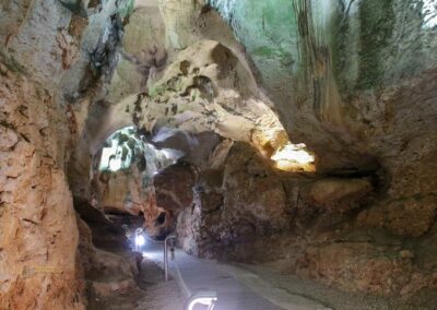 weg durch die hoehle las calaveras_4467