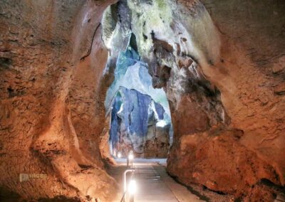 weg durch die hoehle las calaveras_4475