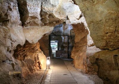 weg durch die hoehle las calaveras_4504